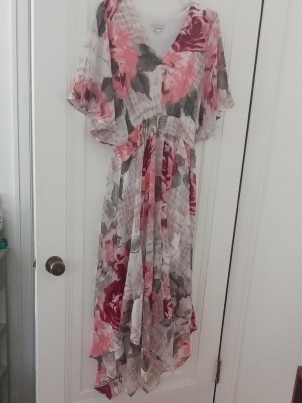 Floral Pink V-Neck Maxi Dress with Flutter Sleeves women 16